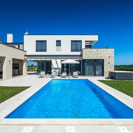 Luna Holiday home Brtonigla
